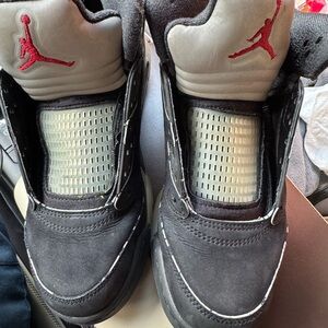 Air Jordan Retro Kids Size 5.5YBlack and Gray